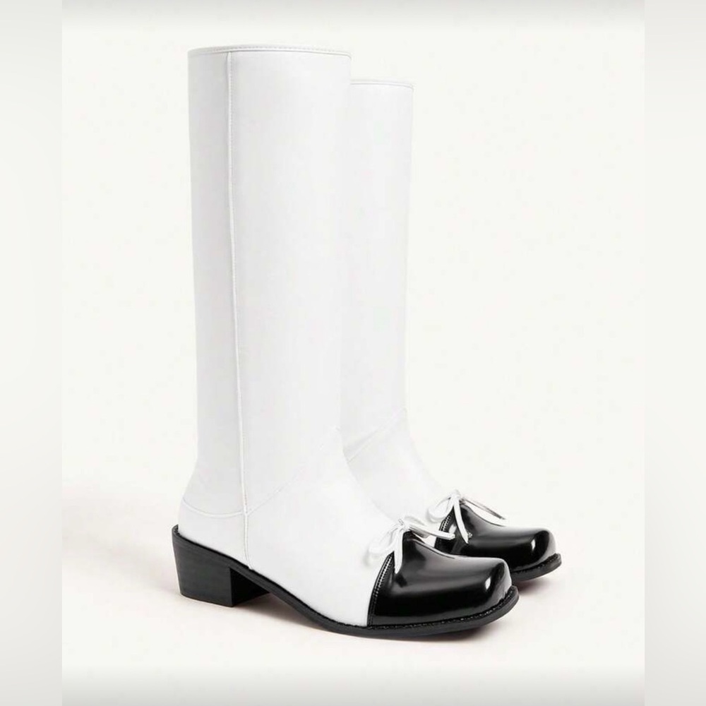 Stylish White and Black Knee-High Boots - Picture 3 of 6